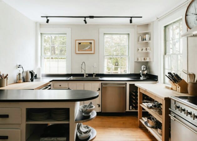 Custom Kitchen Cabinets