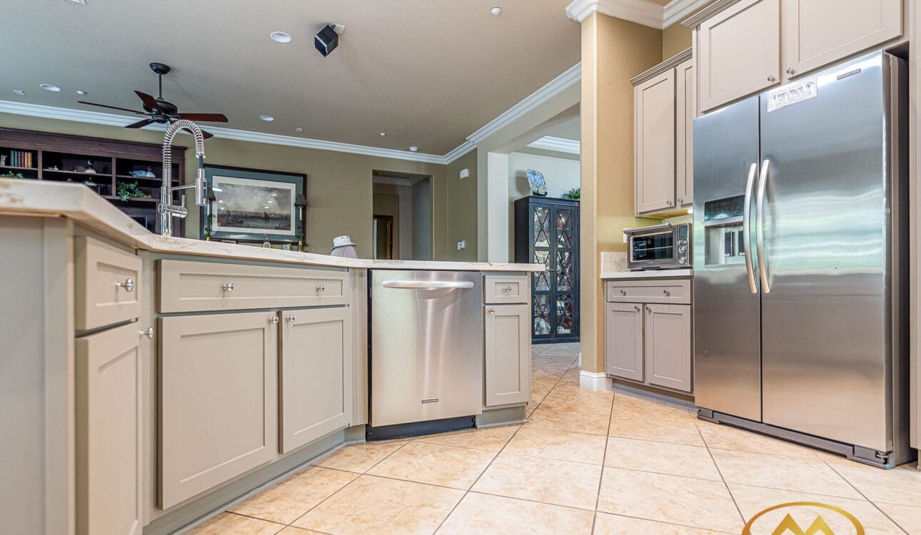 Kitchen cabinet refinisher