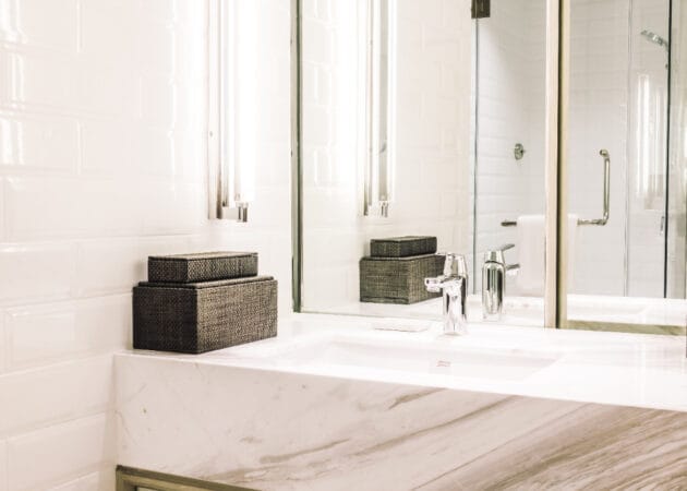 Durability meets Luxury: Quartz Bathroom