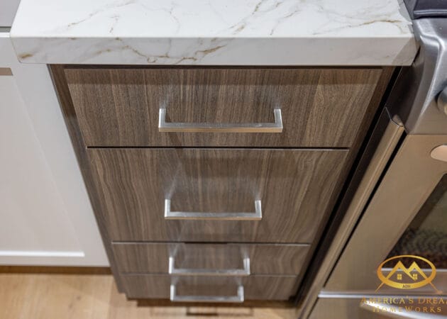 refacing kitchen cabinets