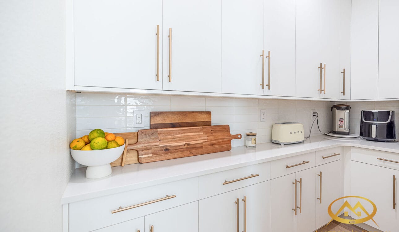 custom high-gloss cabinets