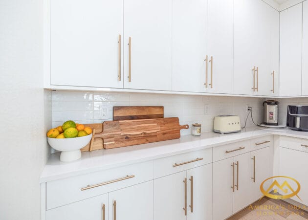 custom high-gloss cabinets