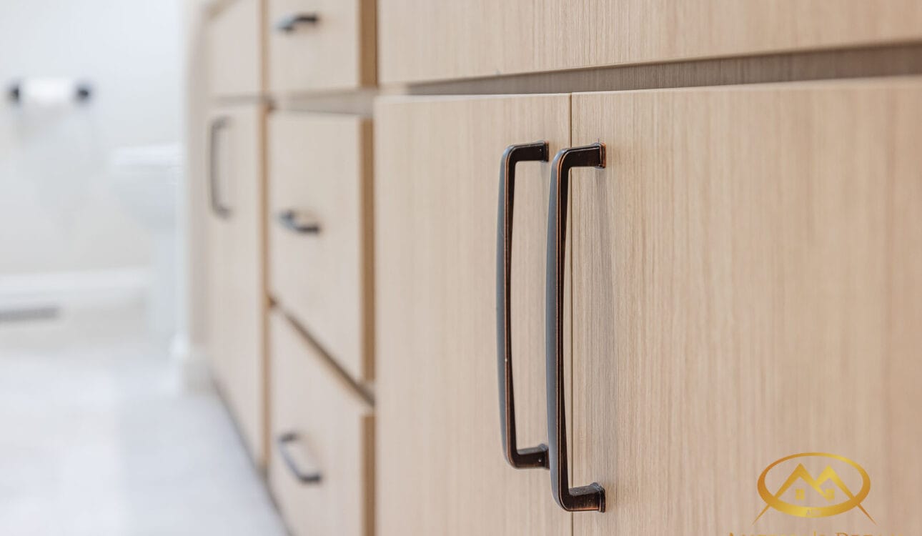 DreamLine LUJO Collection White River Forest Cabinets