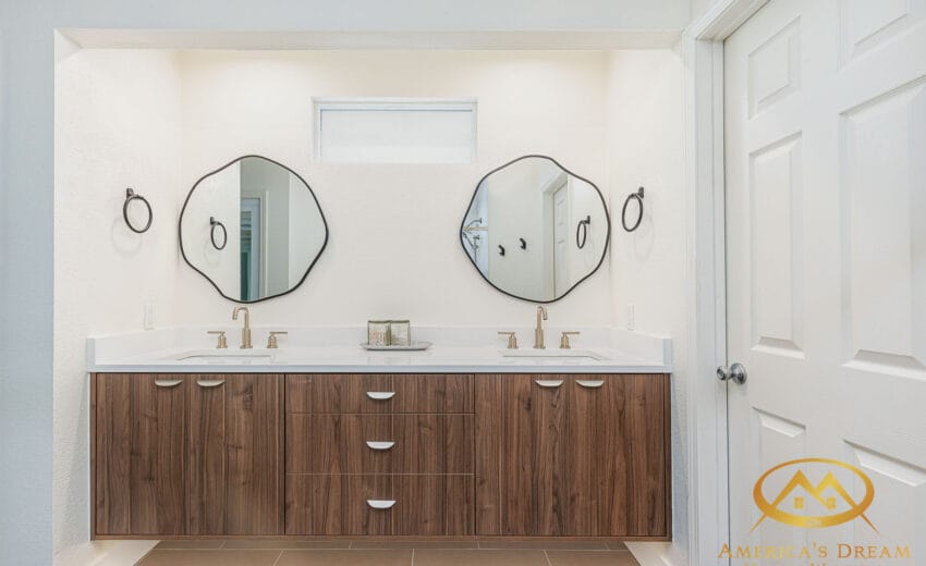 hallway bathroom renovation