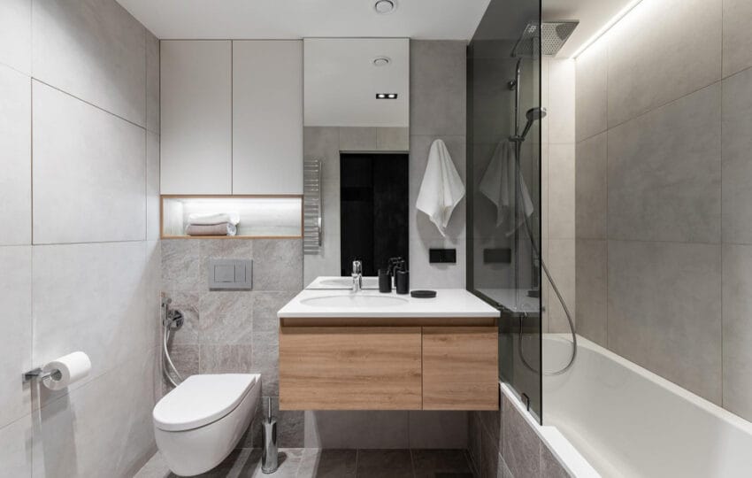 How to Maximize Space in a Small Bathroom: Smart Design Choices That Make a Big Difference