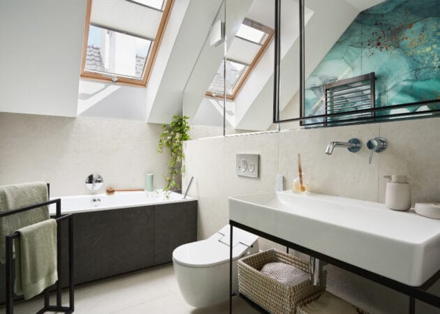 How to Maximize Space in a Small Bathroom: Smart Design Choices That Make a Big Difference
