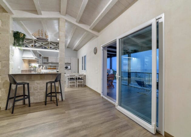 Sliding Patio Doors Replacement in Sacramento: A Stylish Comparison for Smart Homeowners