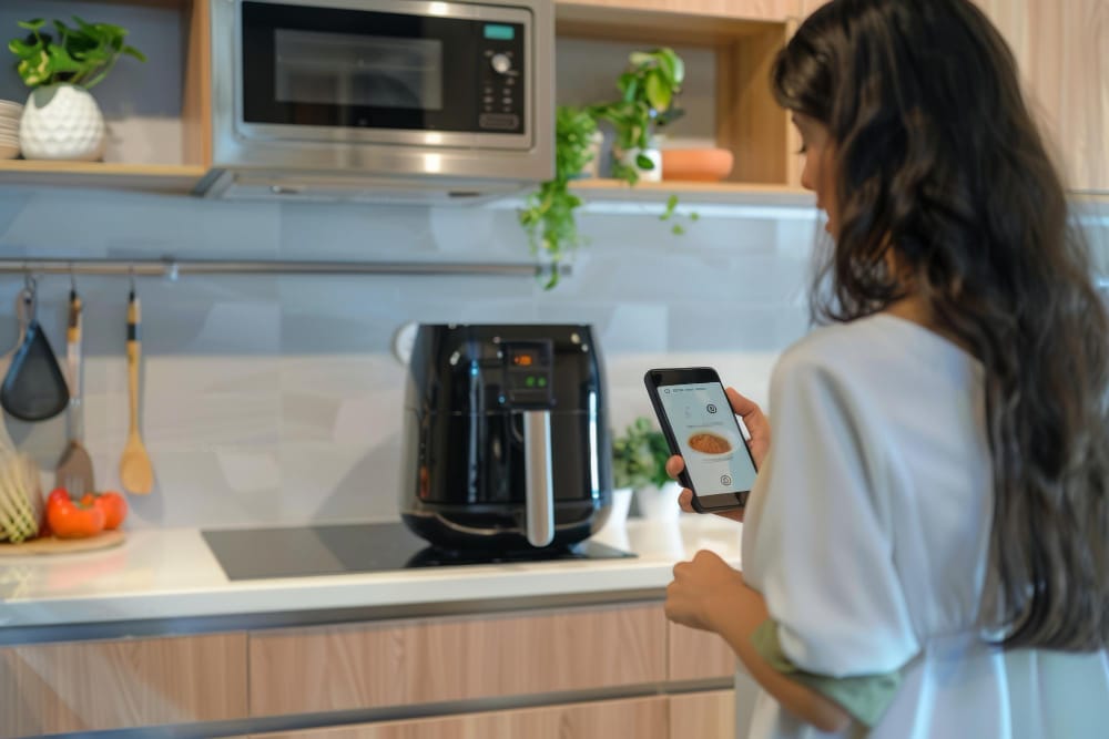Updated Kitchens with Smart Appliances: Clean Design Meets Intelligent Living