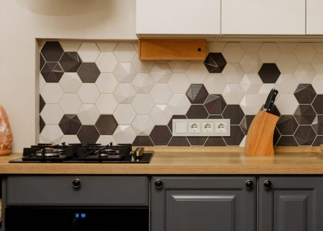 Kitchen Backsplash Installation Near Me: What to Know Before You Book