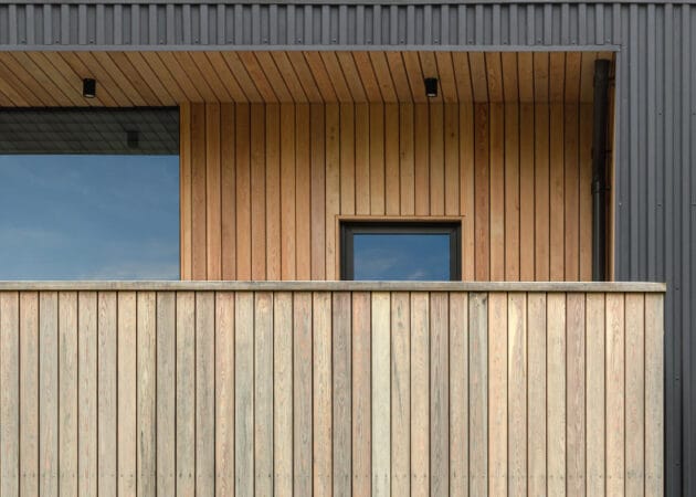 what is hardboard siding