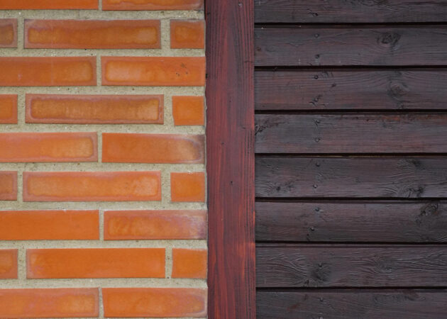 Stucco vs Wood Siding