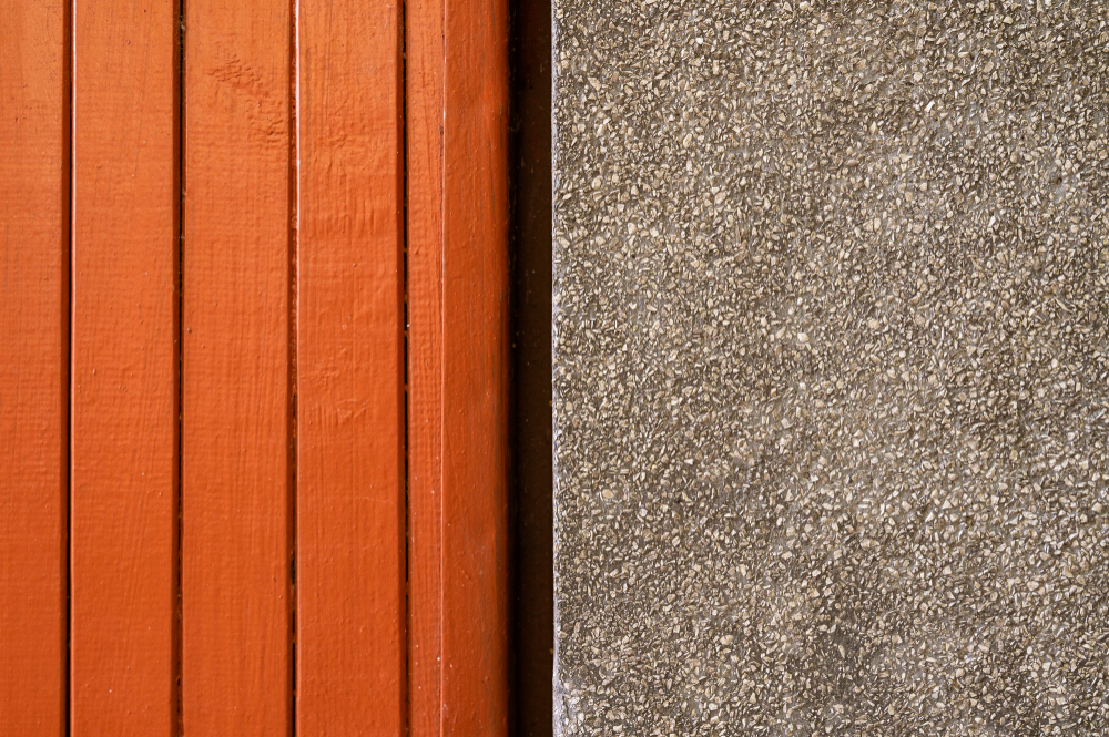 Stucco vs Wood Siding