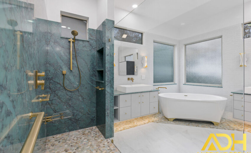 Bathroom Remodel Contractor Near You ID