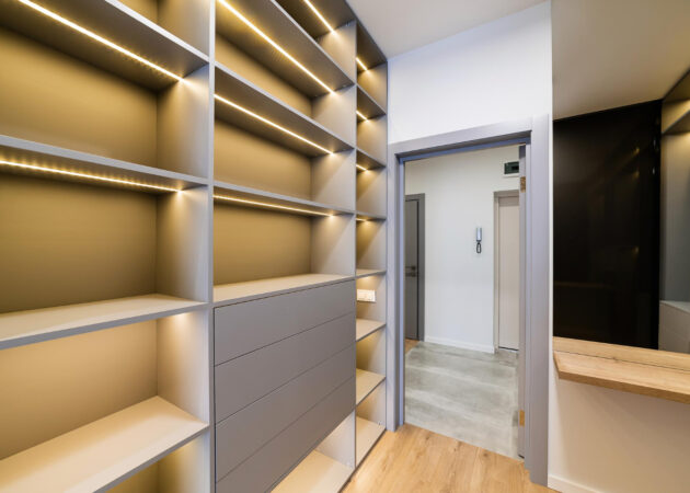 Built-In Closet Systems Contractor ID