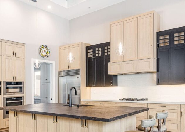 Cabinet Refinishing & Refacing Contractor ID