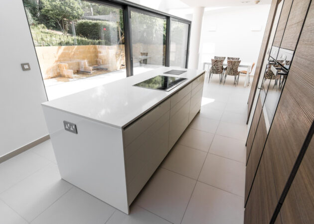 Ultra-Compact Surface Countertop Experts ID